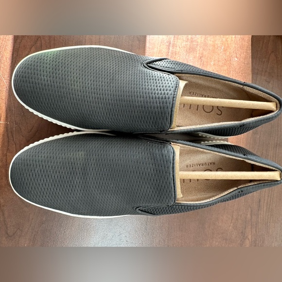 Soul Naturalizer Tia in Black size 5.5 - Picture 8 of 9